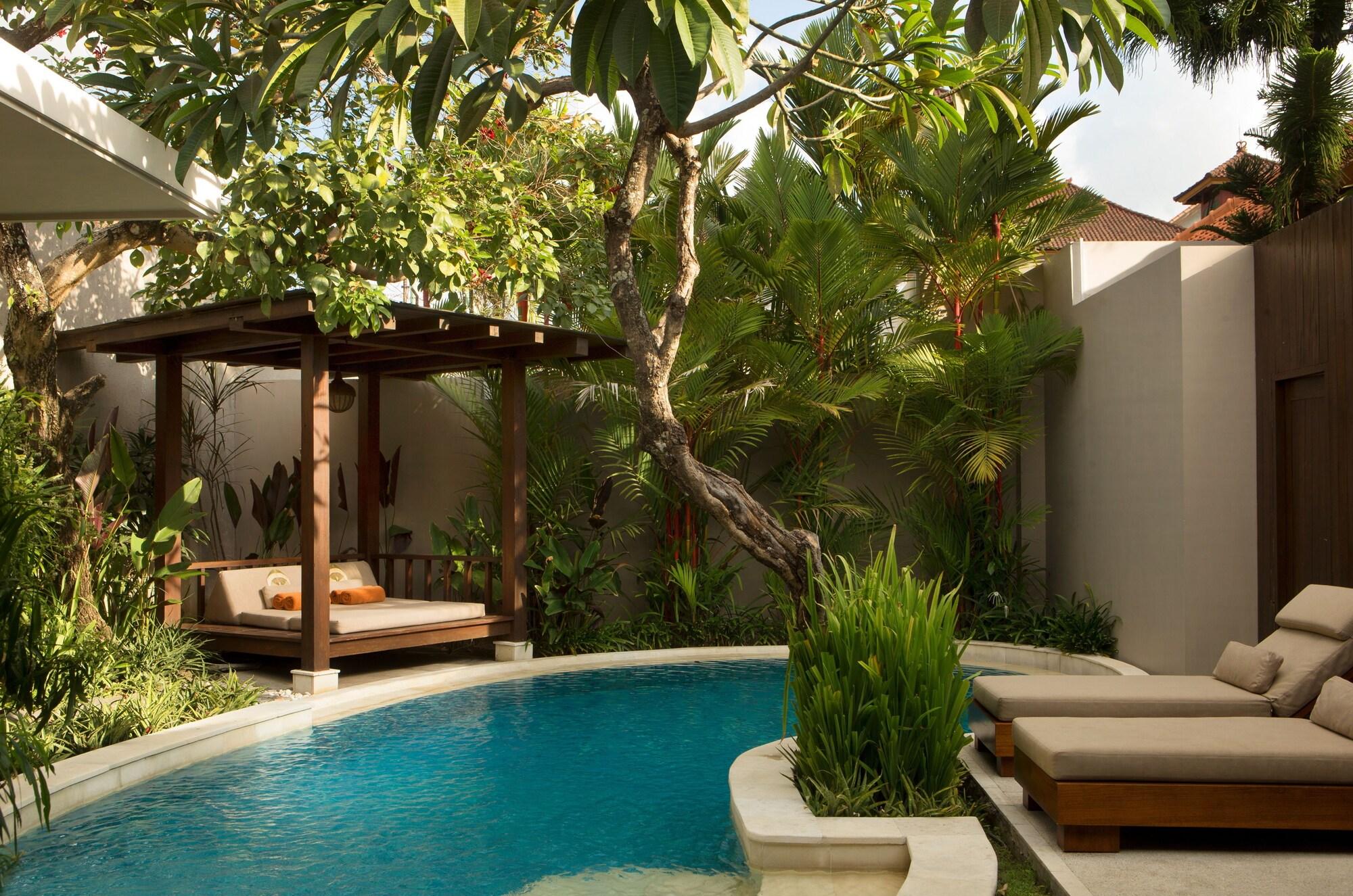 Villa Alaya Dedaun Kuta Legian Exterior foto